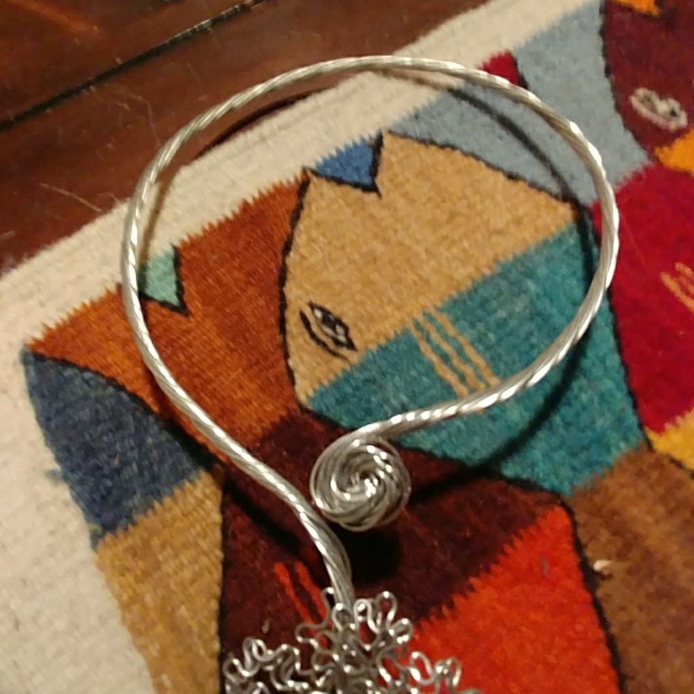 Necklace - Picture 4 of 5